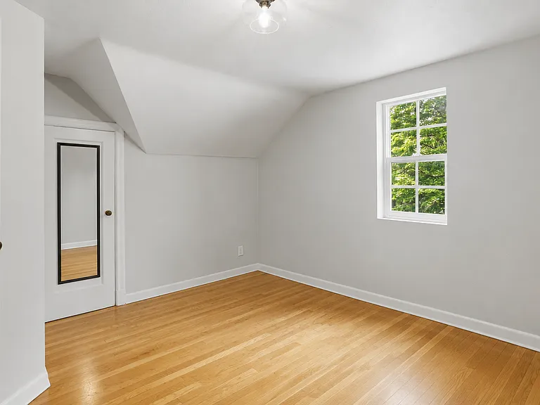 913 84th St SE — Photo 37