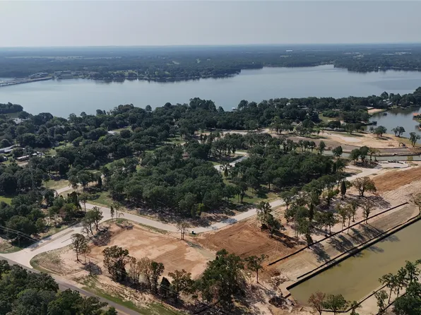 1 Diamond Ln, Malakoff, TX 75148