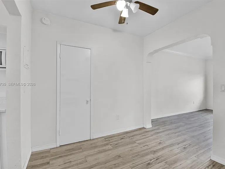 1135 Euclid Ave #202 — Photo 14