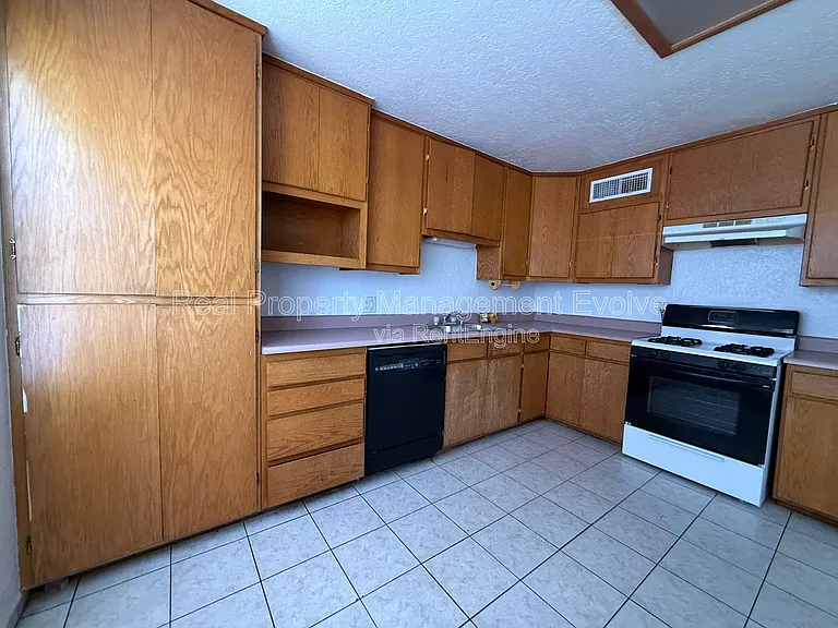 4021 W Berridge Ln — Photo 6