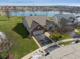 2791 Beacon Point Cir, Elgin, IL 60124