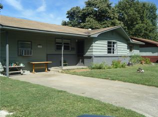 1306 Crawford Ave, Springdale, AR 72764