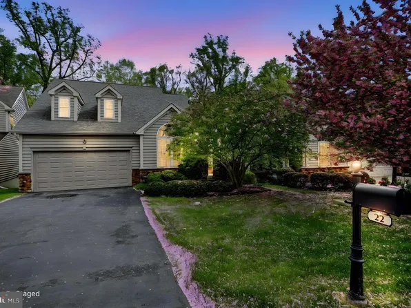 22 Pyles Mountain Ln, Avondale, PA 19311