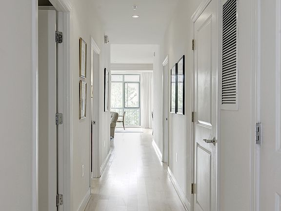 12' ceilings throughout unit