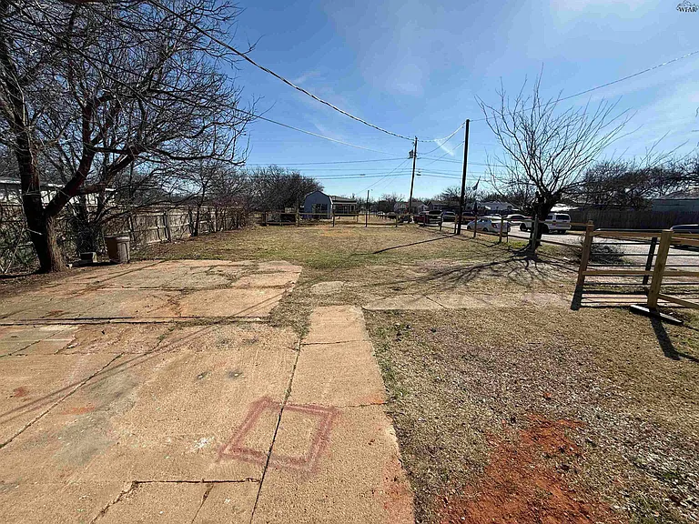 2715 Pennsylvania Rd — Photo 12