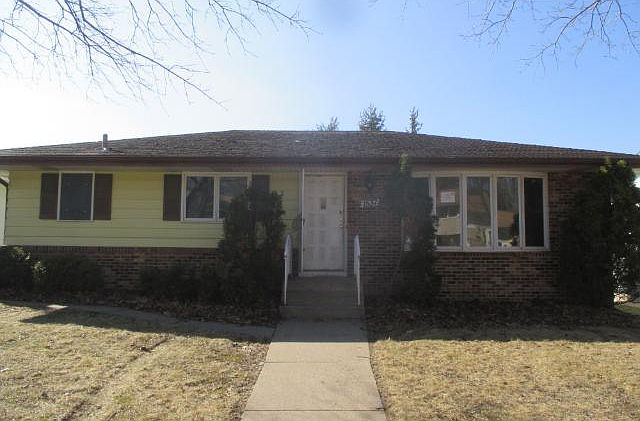 1st image of 1537 Etna St