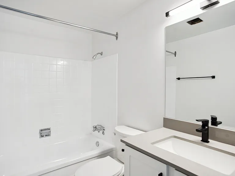 549 Dansey Ave #121 — Photo 8