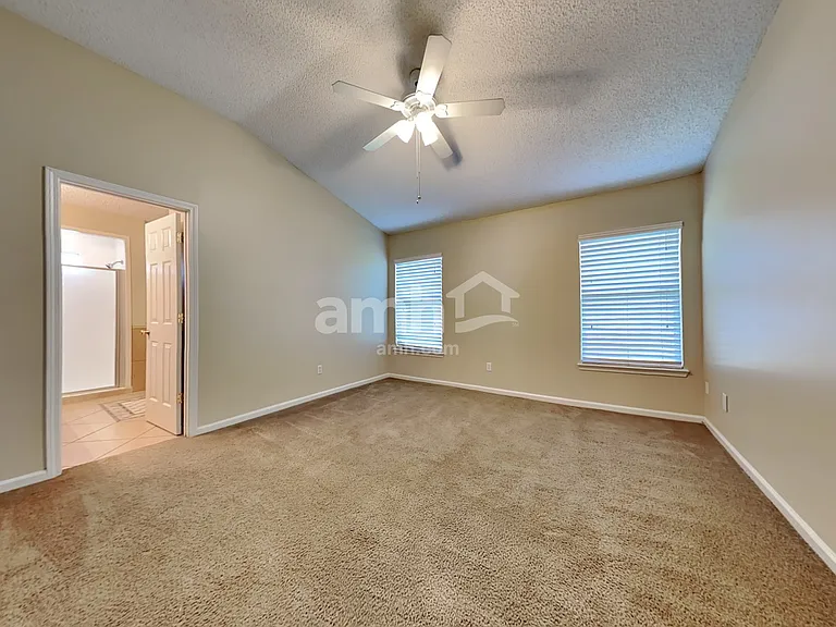 9261 Redtail Dr — Photo 10