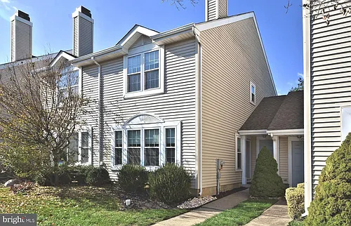 1303 Kenwood Dr Photo 1