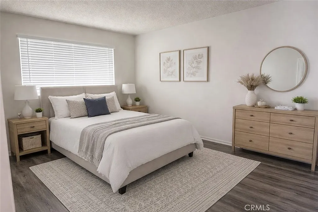 3 bed, 1200 sqft, $2,495 — Photo 3