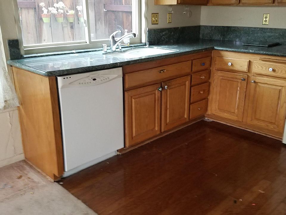 2nd image of 11053 Pegasus Ave