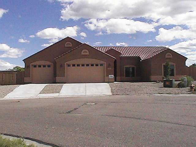 1st image of 305 N Bogey Dr