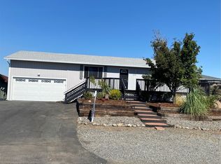 215 Pear Pl SW, Mattawa, WA 99349