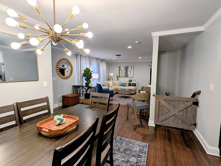 831 Parkway Dr SE — Photo 4