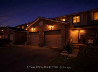 323 Monica Cres #8, Ottawa, ON K1E3N6