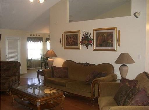 4th image of 3054 Cypress Creek Dr