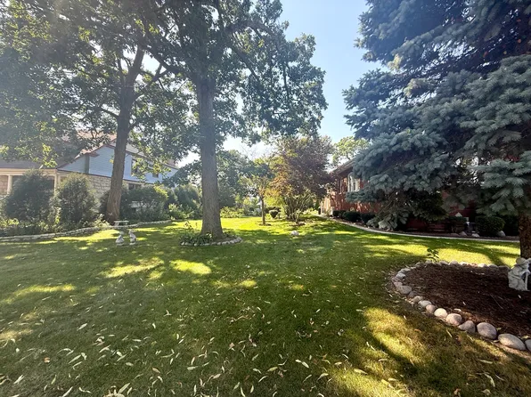 4816 Oakwood Ave, Downers Grove, IL 60515