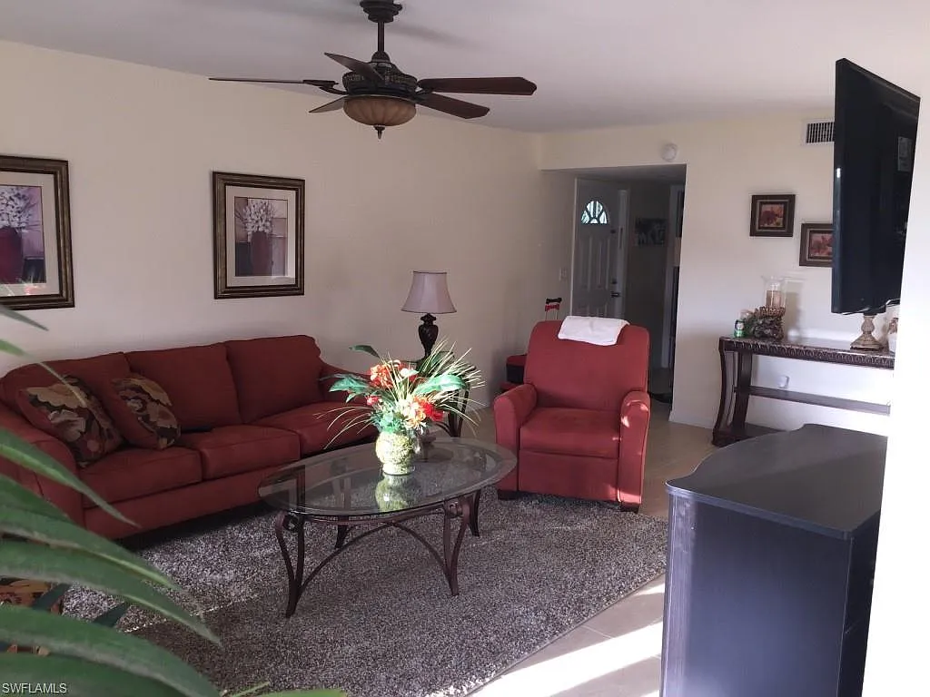 2 bed, 2.0 bath, 1325 sqft, $3,000 — Photo 3