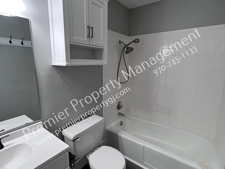251 Beacon Ct #7 — Photo 11