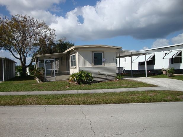 1st image of 1262 Laura St