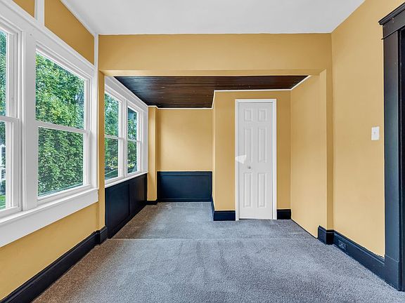 3rd image of 1327 Fry Ave