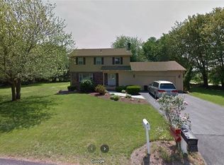 1 Clark Rd, Smithfield, RI 02917