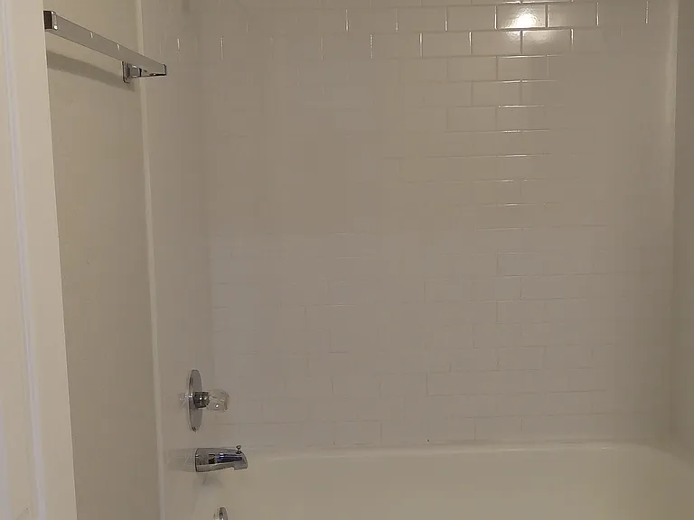 4002 Brigadoon Cir — Photo 24