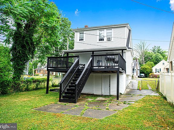 5th image of 3120 Mary Ave