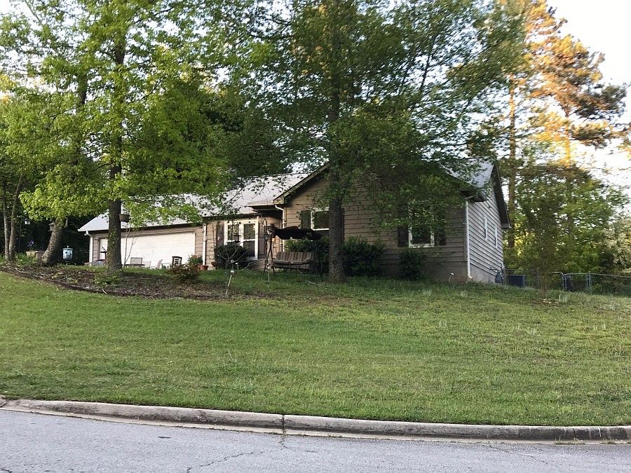 1st image of 3709 Richland Cir