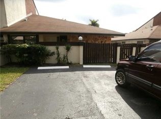 270 NE 200th Ter, Miami, FL 33179