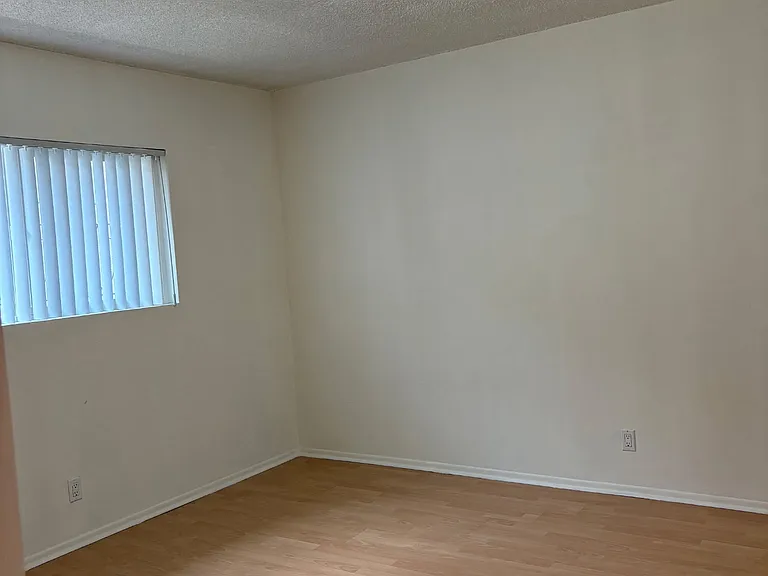 331 Cameron Pl #7 — Photo 7