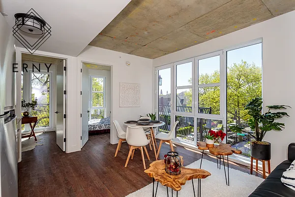 Rented by Pinn Realty | media 27