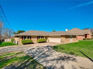 113 Hidden Ln, Red Oak, TX 75154