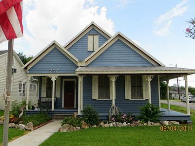 202 S 3rd St, La Porte, TX, 77571