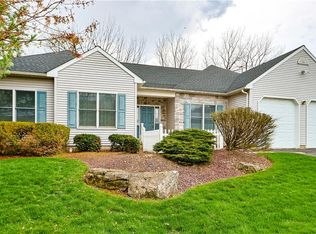 2129 Eagles Landing Dr, Nazareth, PA 18064