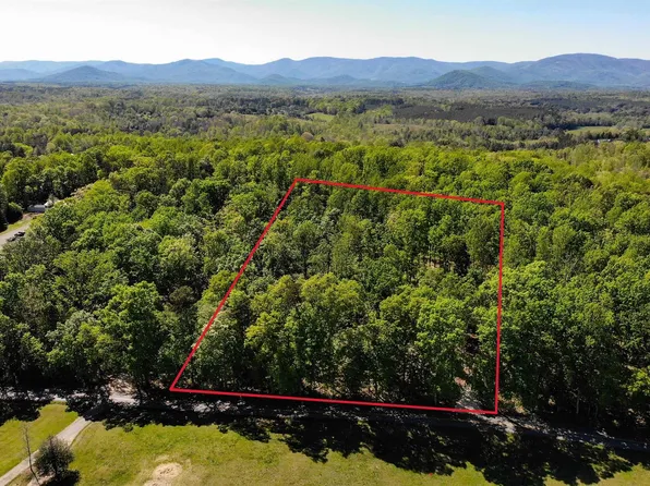 9 Advance Mills Rd, Ruckersville, VA 22968