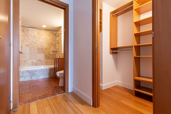 Sold by Statis Realty LLC | media 4