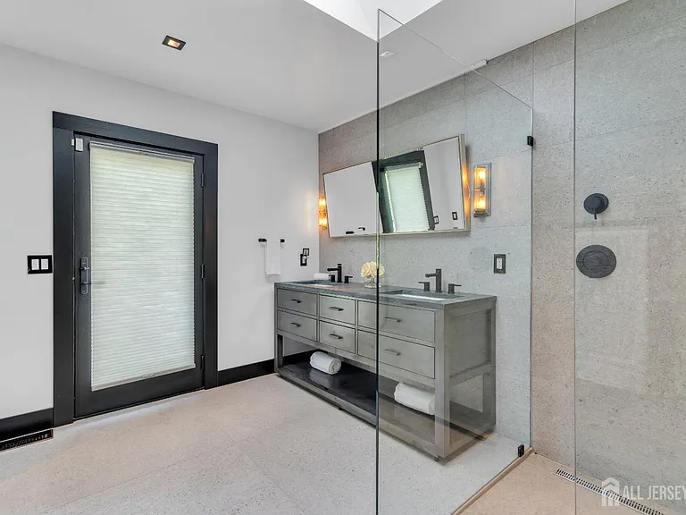 792 Partridge Dr — Photo 36