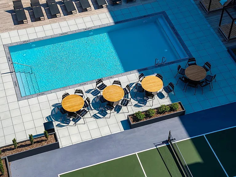Park Monroe Amenity Deck