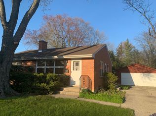 1527 Greenleaf Ave, Lake Forest, IL 60045