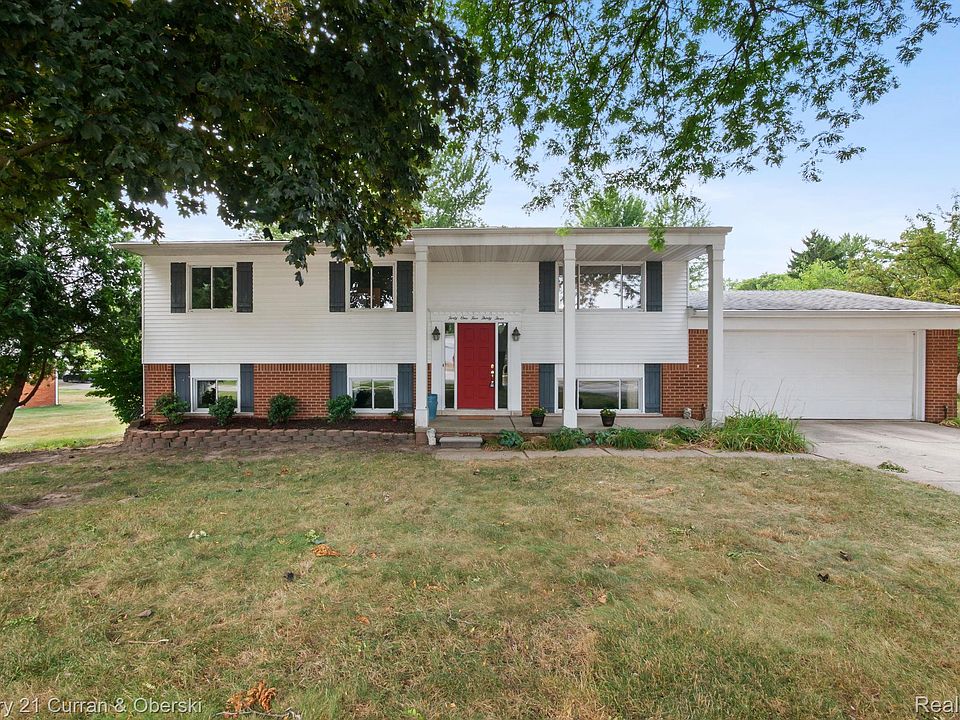 1st image of 41533 Borchart Dr