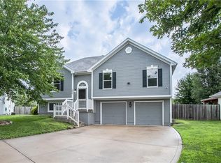 18808 E 12th Street Ct S, Independence, MO 64057