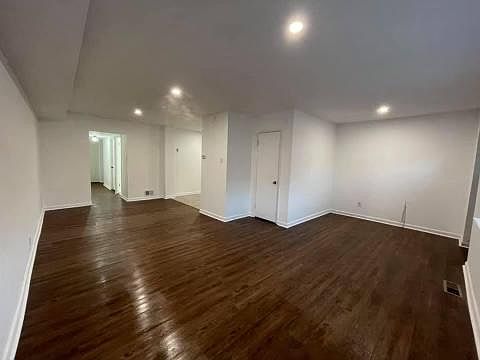 3rd image of 2206 Benson St Floor 1