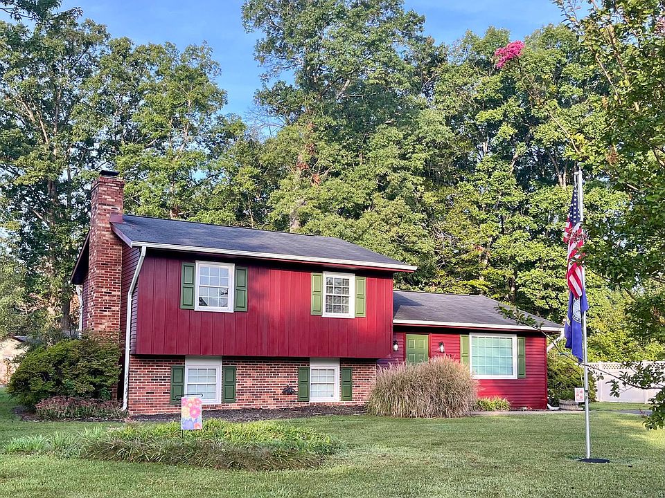 1st image of 29 Briarwood Dr