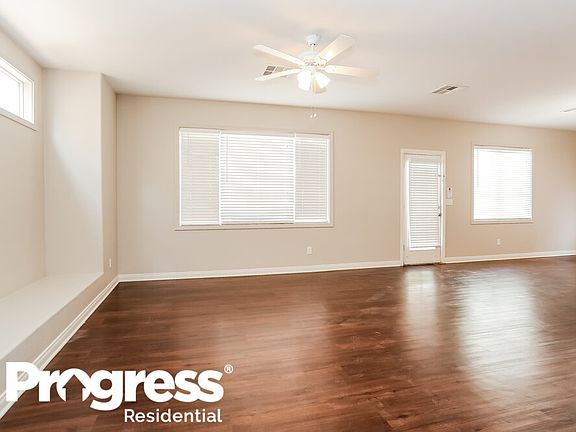 4th image of 6703 Maple Mesa St