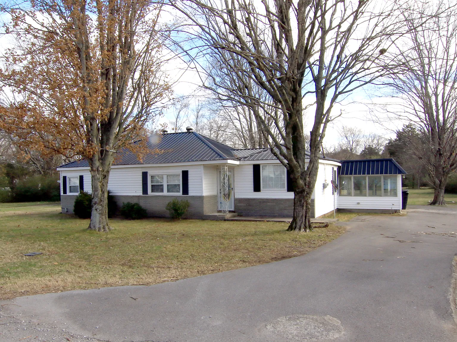 3 bed, 1579 sqft, $1,600 — Photo 1