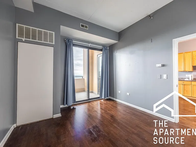 1464 S Michigan Ave #206 — Photo 5