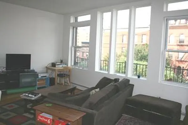 Rented by Corcoran | media 67