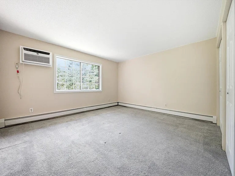 379 Huse Rd #27 — Photo 10