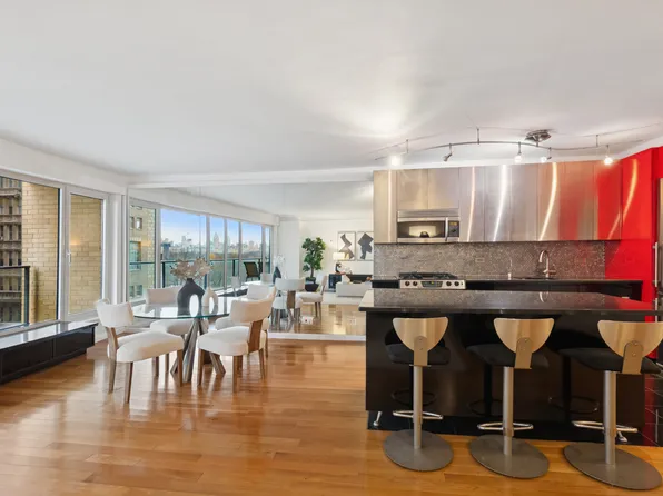 200 Central Park South image 1 of 6